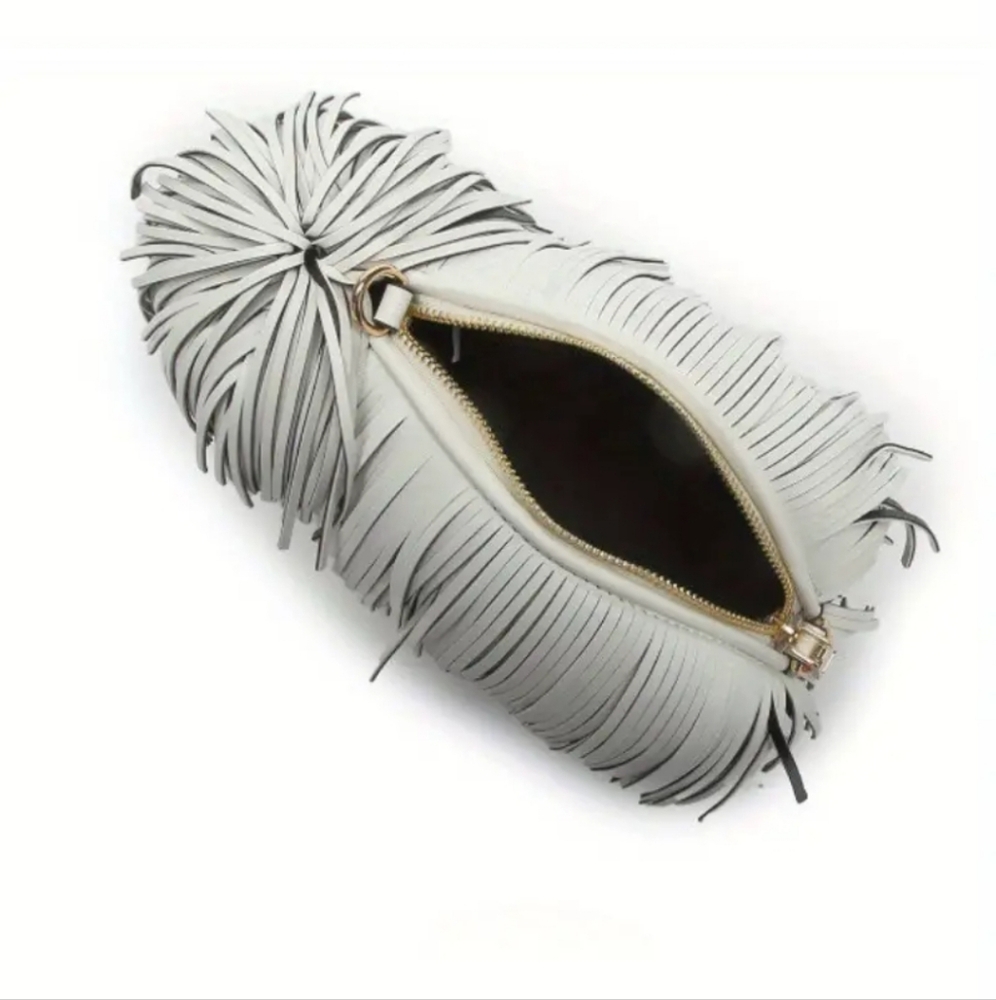 (KS Insp) Trendy (White)Chow Chow Tassel Dog Crossbody Bag. RSP$800 - Picture 5 of 7